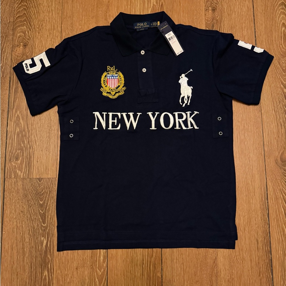 Ralph Lauren New York Polo

Size : S